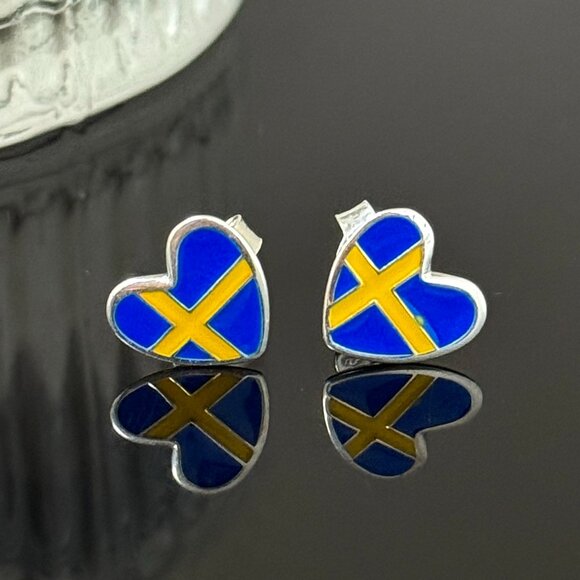 Sweden Heart Earrings S925 Sterling Silver Handmade Ear Stud - Picture 2 of 5